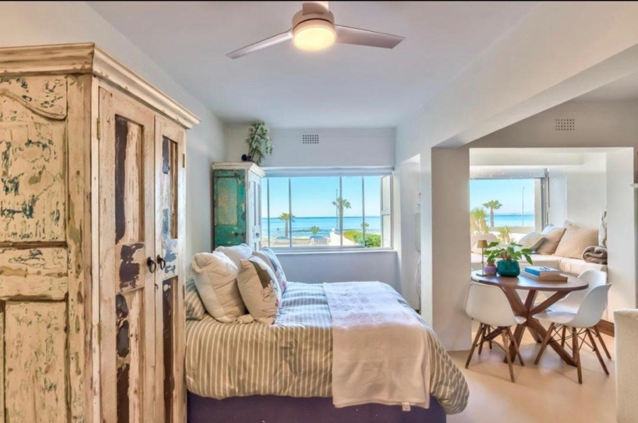 To Let 1 Bedroom Property for Rent in Mouille Point Western Cape